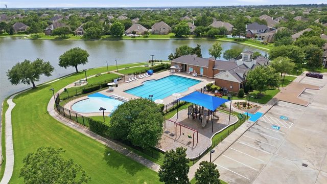 10926 Wynfield Springs Dr, Richmond, TX 77406