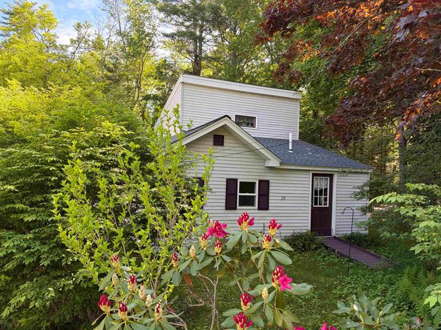 29 Cove Road, East Kingston, NH 03827