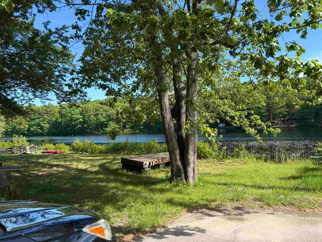 29 Cove Road, East Kingston, NH 03827