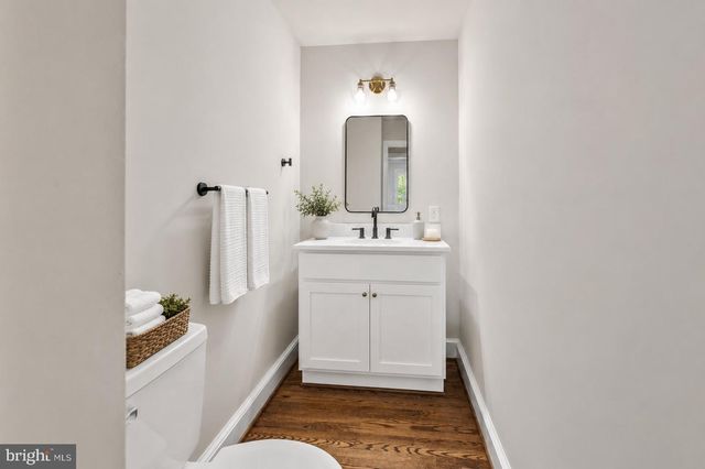 5 HAMMOND LN, Fredericksburg, VA 22407