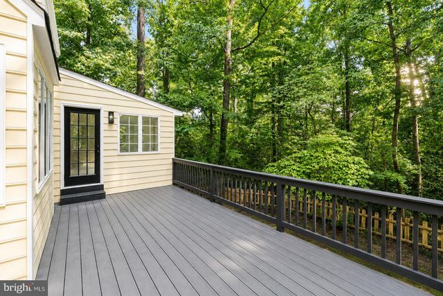 5 HAMMOND LN, Fredericksburg, VA 22407