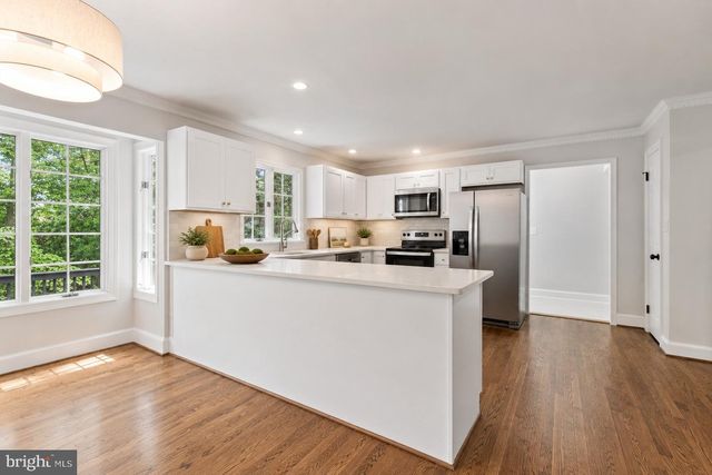 5 HAMMOND LN, Fredericksburg, VA 22407