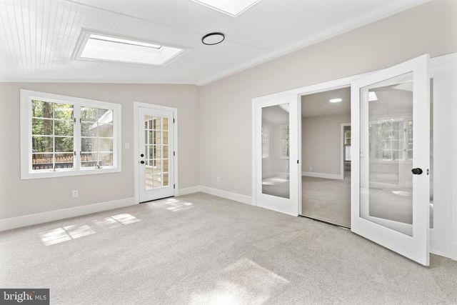 5 HAMMOND LN, Fredericksburg, VA 22407