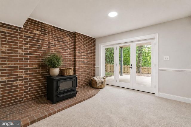 5 HAMMOND LN, Fredericksburg, VA 22407