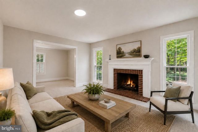5 HAMMOND LN, Fredericksburg, VA 22407