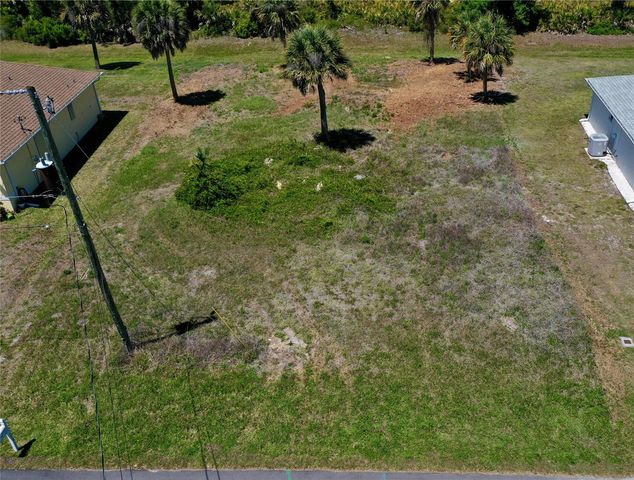 135 LONG MEADOW LANE, Rotonda West, FL 33947