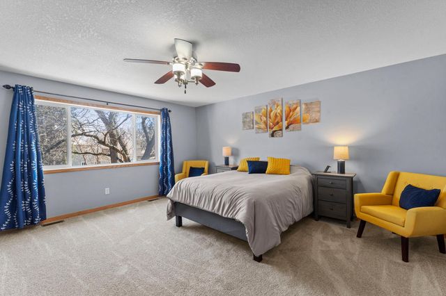 1776 McMenemy Street, Maplewood, MN 55117