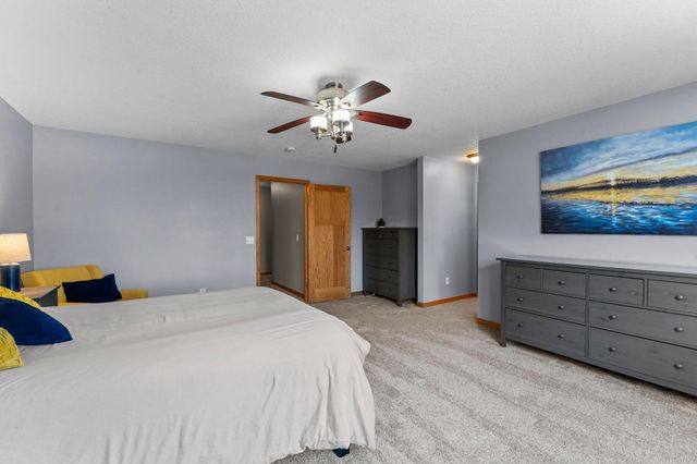 1776 McMenemy Street, Maplewood, MN 55117