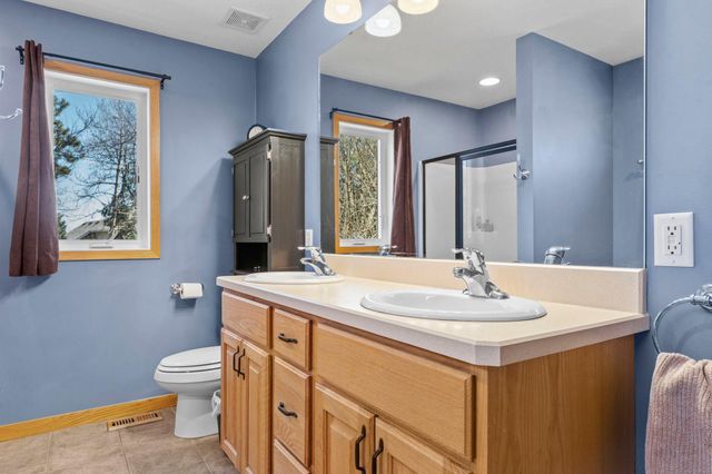 1776 McMenemy Street, Maplewood, MN 55117