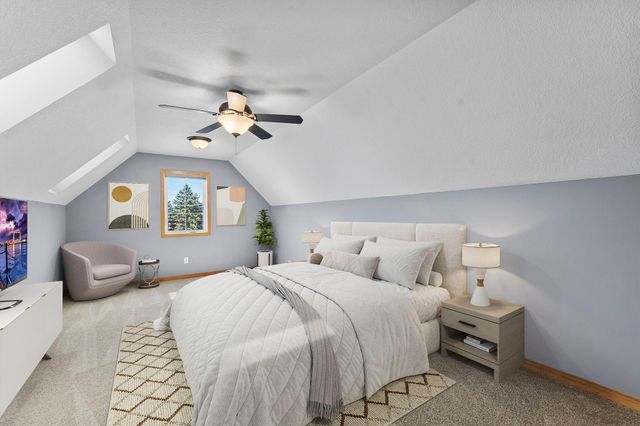 1776 McMenemy Street, Maplewood, MN 55117