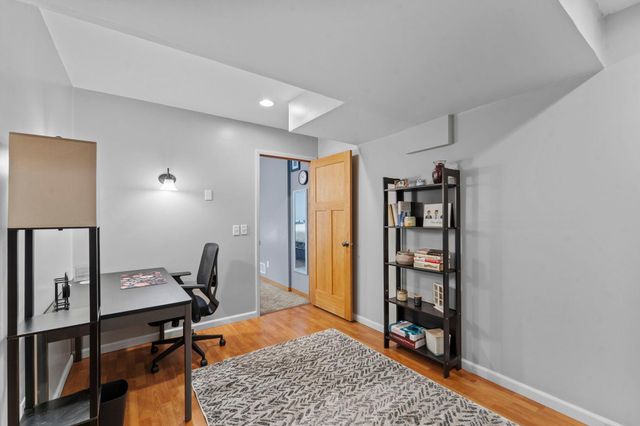 1776 McMenemy Street, Maplewood, MN 55117