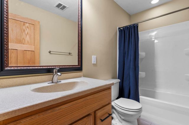 1776 McMenemy Street, Maplewood, MN 55117