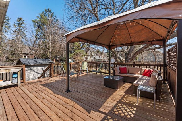 1776 McMenemy Street, Maplewood, MN 55117