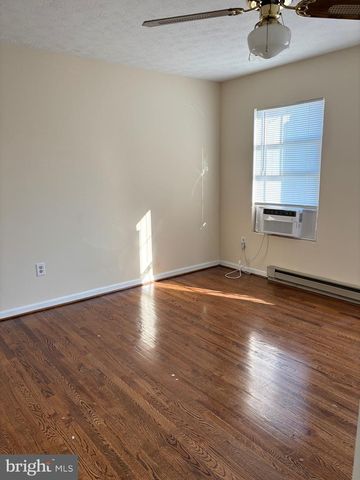 240 NOTTOWAY DR, Stephens City, VA 22655