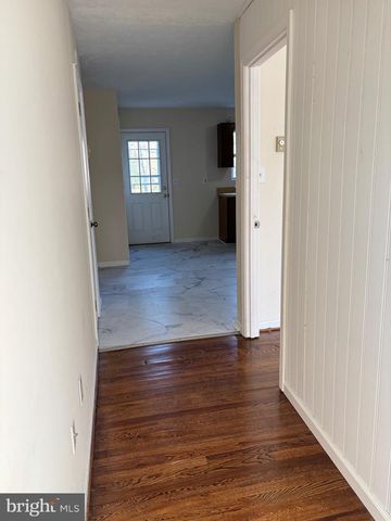 240 NOTTOWAY DR, Stephens City, VA 22655