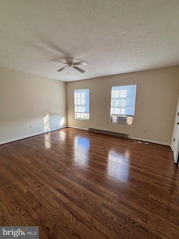 240 NOTTOWAY DR, Stephens City, VA 22655