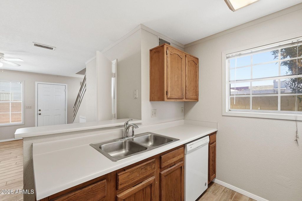 Image 14 of property listing at 510 N Alma School Unit 184 Road 184, Mesa, AZ 85201
