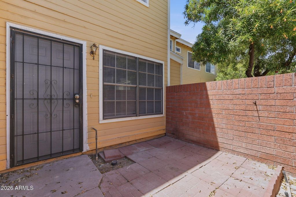 Image 2 of property listing at 510 N Alma School Unit 184 Road 184, Mesa, AZ 85201
