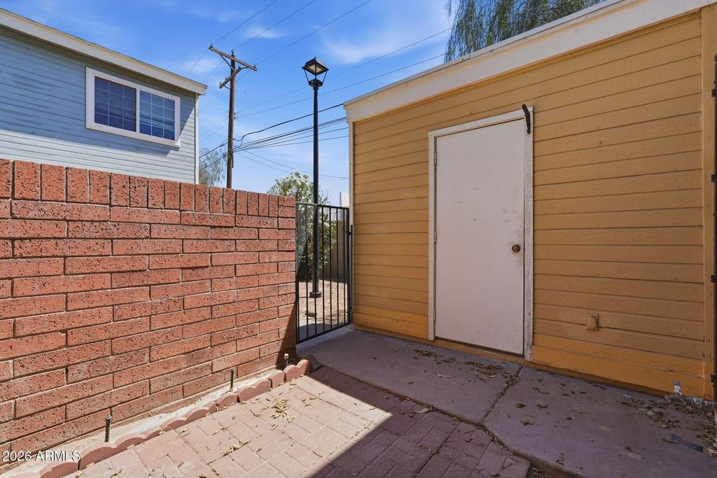 Image 4 of property listing at 510 N Alma School Unit 184 Road 184, Mesa, AZ 85201