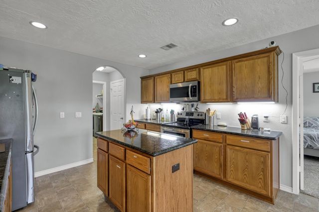 327 Cape Conroe Drive, Montgomery, TX 77356