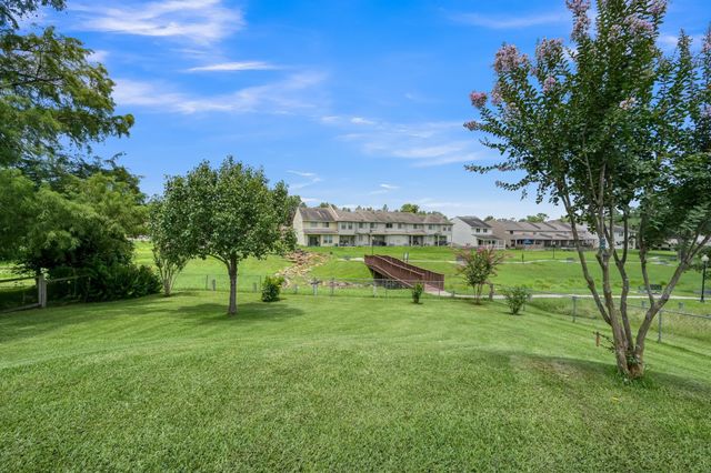 327 Cape Conroe Drive, Montgomery, TX 77356