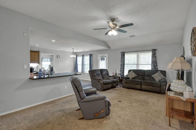 327 Cape Conroe Drive, Montgomery, TX 77356