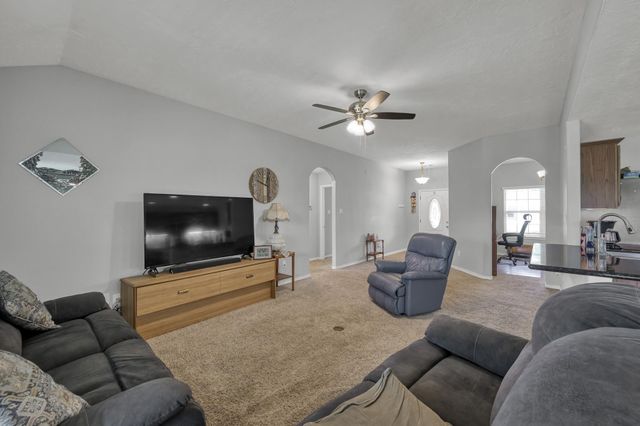 327 Cape Conroe Drive, Montgomery, TX 77356