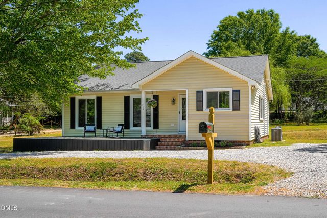 714 Brewer Avenue, Wake Forest, NC 27587