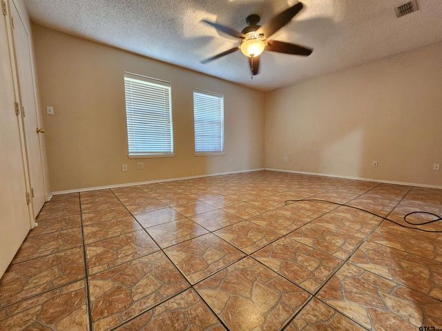 230 CR 2302, Mineola, TX 75773