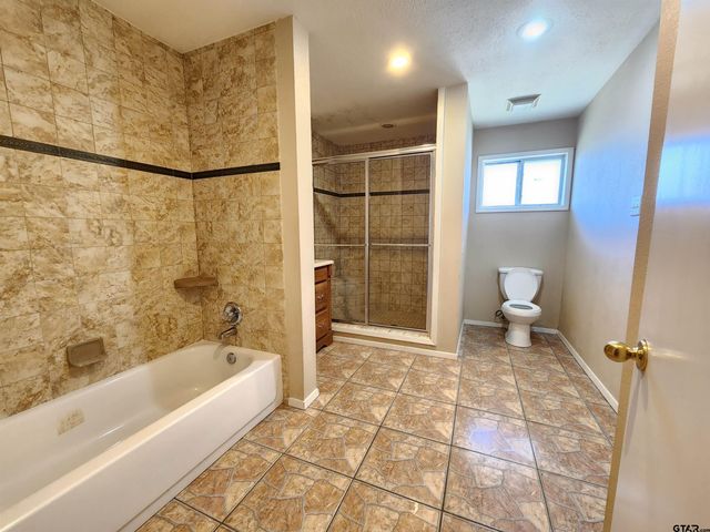 230 CR 2302, Mineola, TX 75773