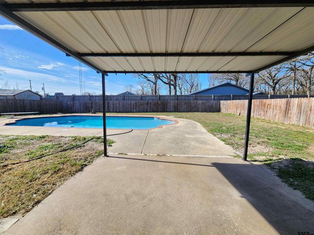 230 CR 2302, Mineola, TX 75773