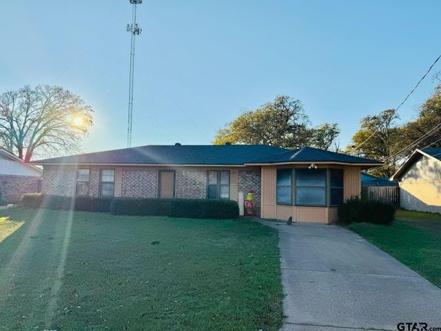 230 CR 2302, Mineola, TX 75773