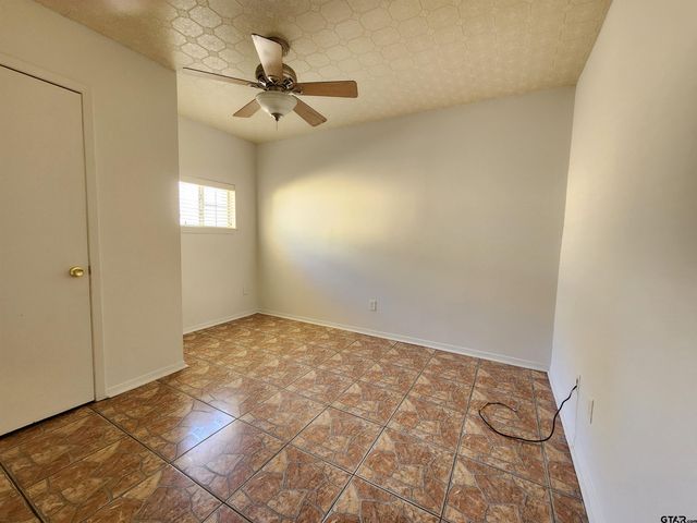 230 CR 2302, Mineola, TX 75773