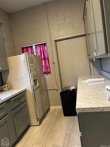 1008 N caraway Road, Jonesboro, AR 72401