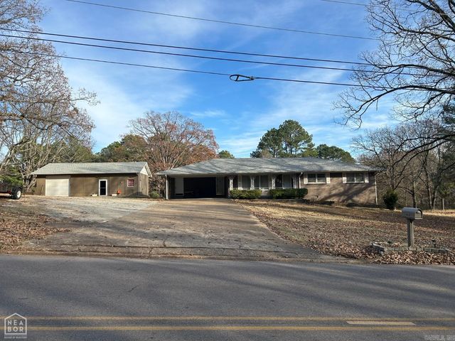 1008 N caraway Road, Jonesboro, AR 72401