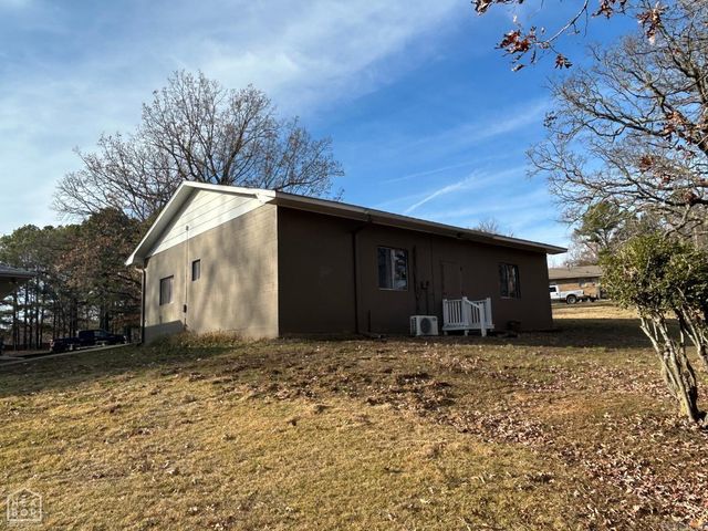 1008 N caraway Road, Jonesboro, AR 72401