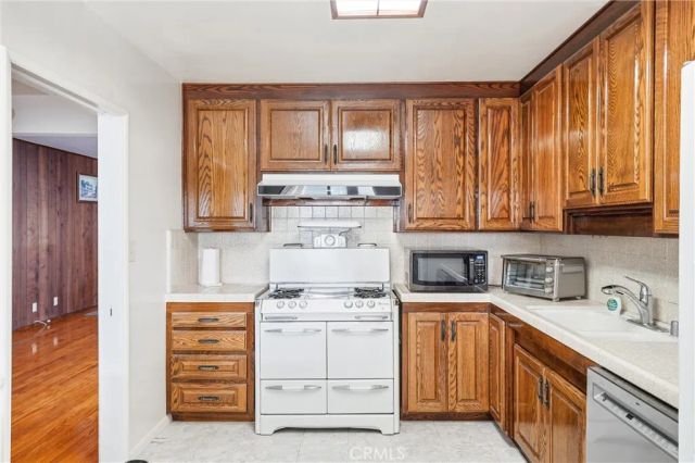 808 E 3 rd Avenue, La Habra, CA 90631