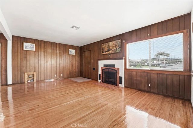 808 E 3 rd Avenue, La Habra, CA 90631