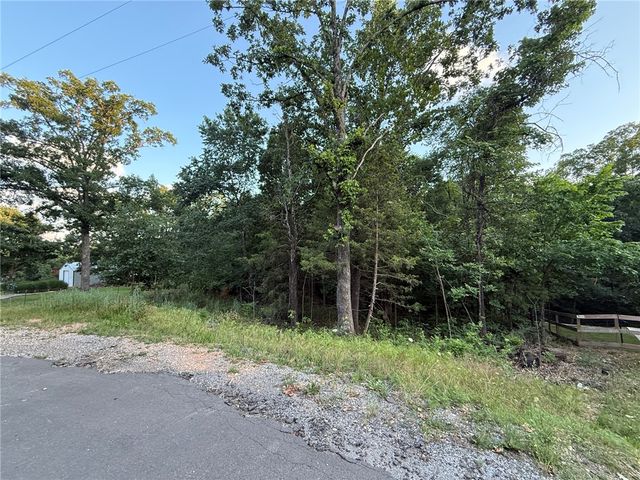 Lyneham Lane, Bella Vista, AR 72714