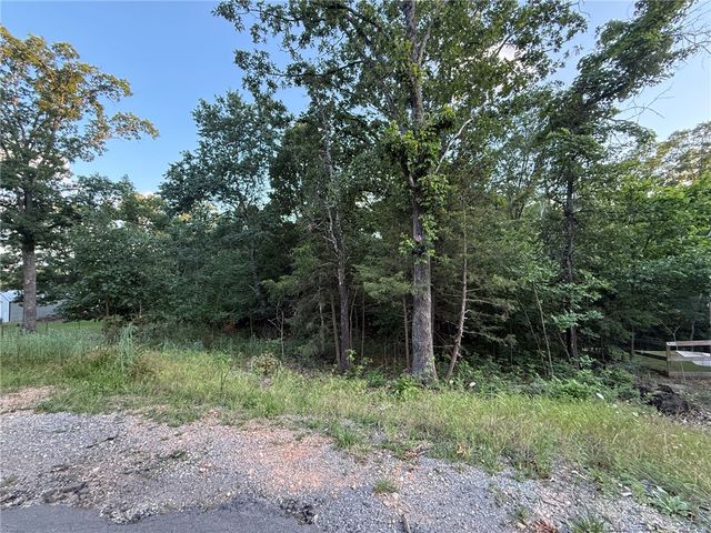 Lyneham Lane, Bella Vista, AR 72714