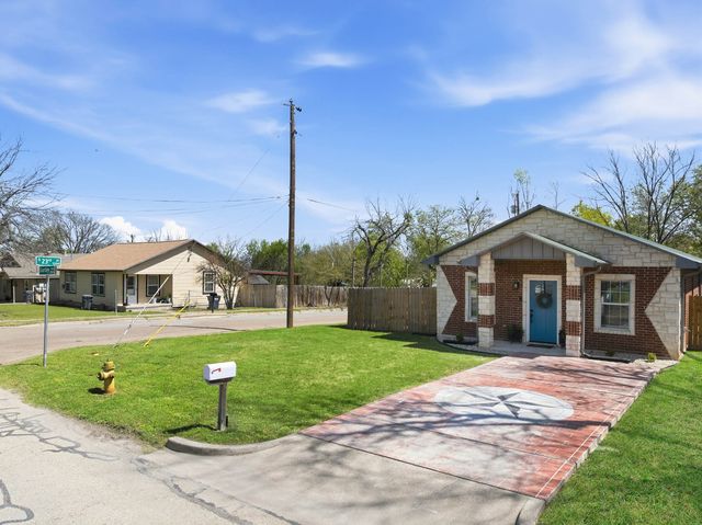 2300 Gurley Avenue, Waco, TX 76706