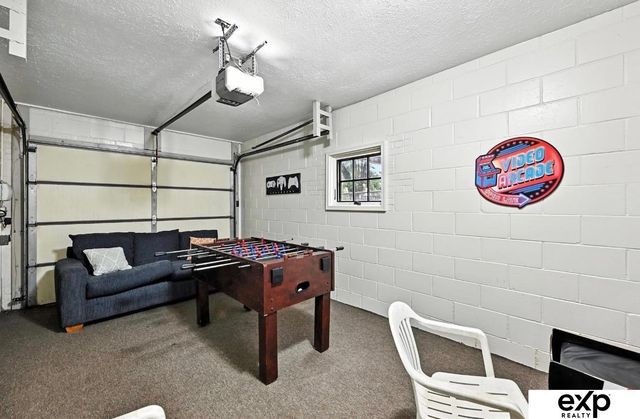 3862 California Street, Omaha, NE 68131