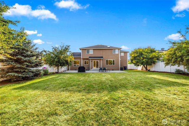 17729 11th Place W, Lynnwood, WA 98037