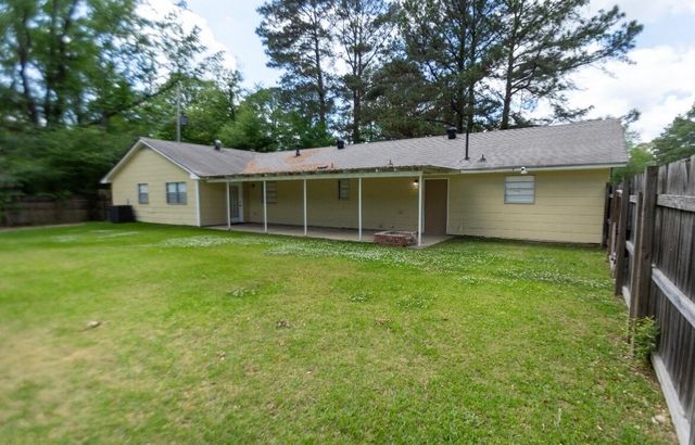 5416 Sedgwick Dr., Jackson, MS 39211