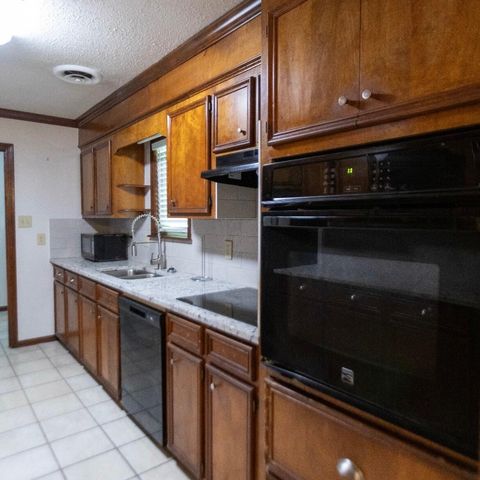 5416 Sedgwick Dr., Jackson, MS 39211
