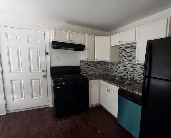 7018 Avenue F 3, Houston, TX 77011