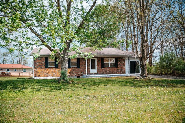 88 Howell Lane, Clay City, KY 40312