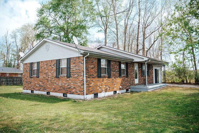 88 Howell Lane, Clay City, KY 40312