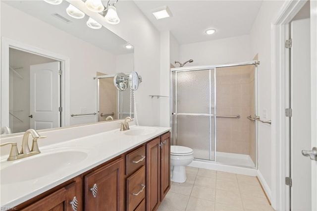 103 Stadium VW, Yorktown, VA 23690