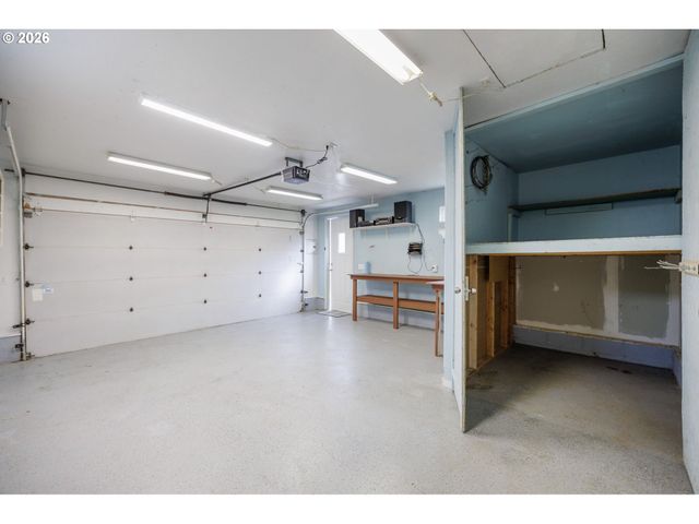 1519 TANEY St, Eugene, OR 97402